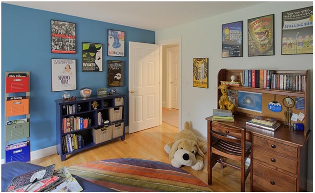 Schoolroom-style- Children’s Bedroom: Modern And Stylish Teen Boys’ Room Designs