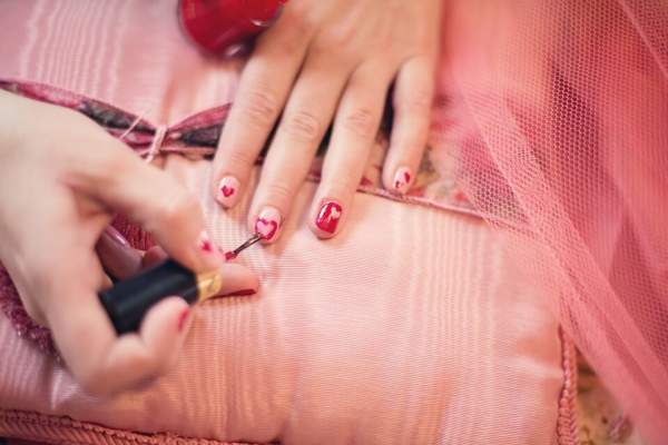 help you to fix your nails