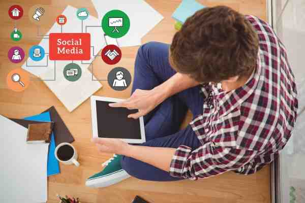 how to earn money from social media apps?